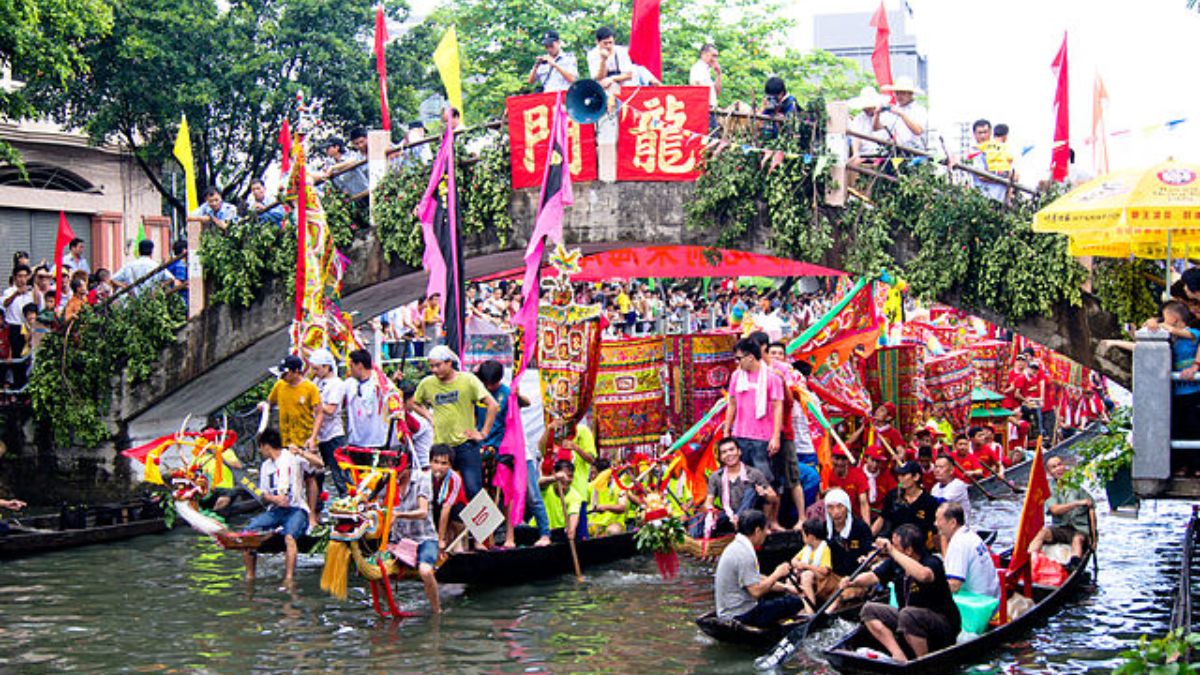 China’s Dragon Boat Festival Attracts Record-Breaking Tourists; Surpasses Pre-Covid Levels