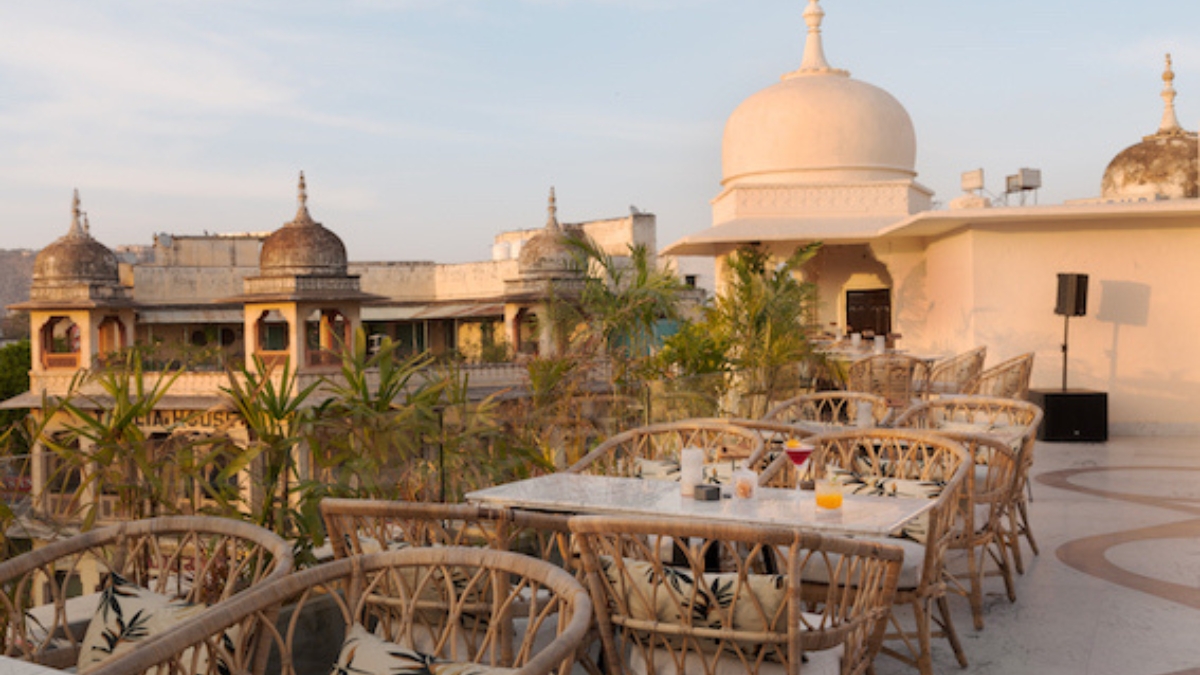 Once A Trading Hub, Now A Charming Bar! Paro In Jaipur Is Housed In An 80-YO Colonial Building