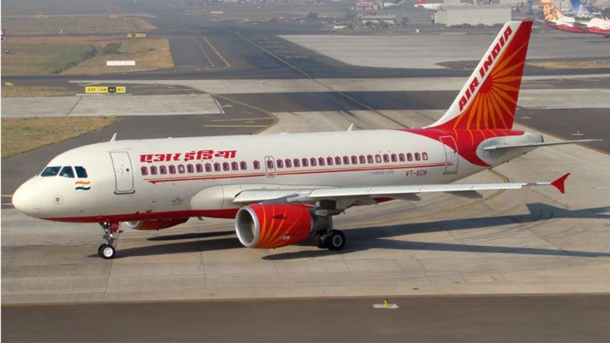 DGCA To Take Action Against 2 Air India Delhi-Leh Flight Pilots For Inviting A Lady In Cockpit!
