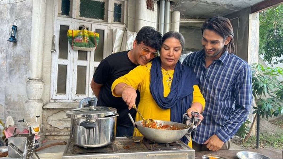 Chef Vikas Khanna Taught Shabana Azmi Cooking For Their Next Movie, This Cute Pic Is Proof