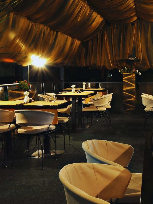 7 International Restaurants Loved By Bollywood Celebrities