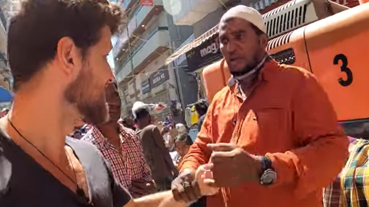 Dutch YouTuber Harassed At Bengaluru’s Market By Shopkeeper. Video Goes Viral, Police Respond
