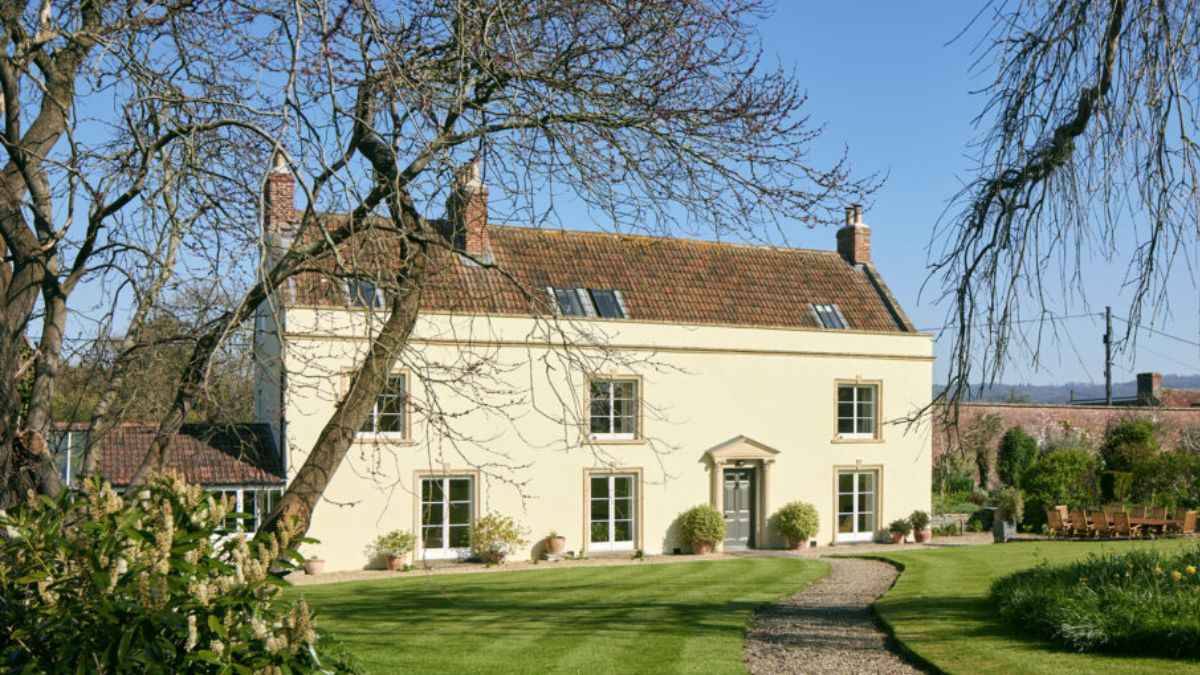 Spy Novelist John Le Carre’s ₹17 Cr Property With Secret Cottage And Walled Garden Is On Sale