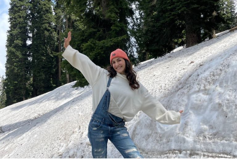 India With Elli Sun, Snow & Rain; Experiencing The Seasons Of Gulmarg