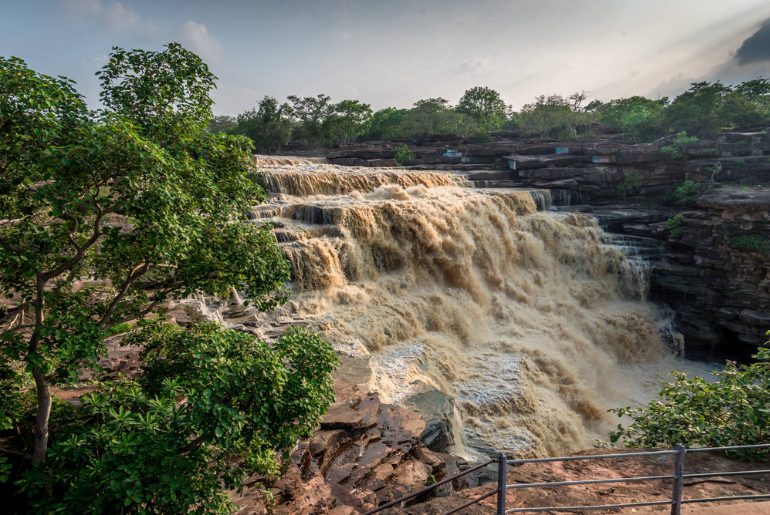 With A Waterfall As Stunning As The Niagara Falls, Chandraprabha Sanctuary Is A Must-Visit!