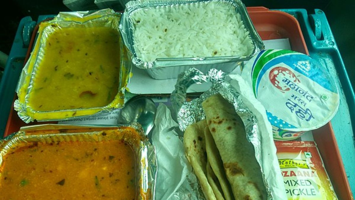 IRCTC Clears The Confusion About Limiting Menu To Veg Food In Shravan Month; Here’s The Truth!