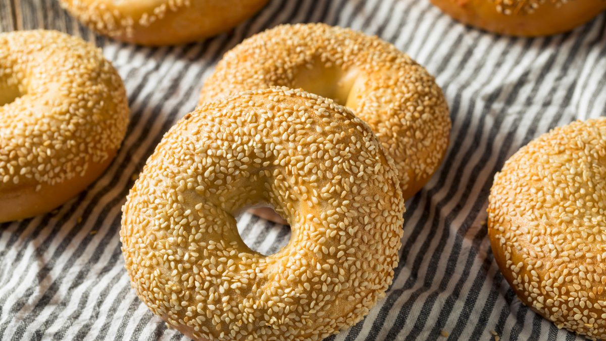 Move Over Bagels And Try Kashmiri Telvor, A Sesame Bread You’ll Be Obsessed With; Recipe Inside
