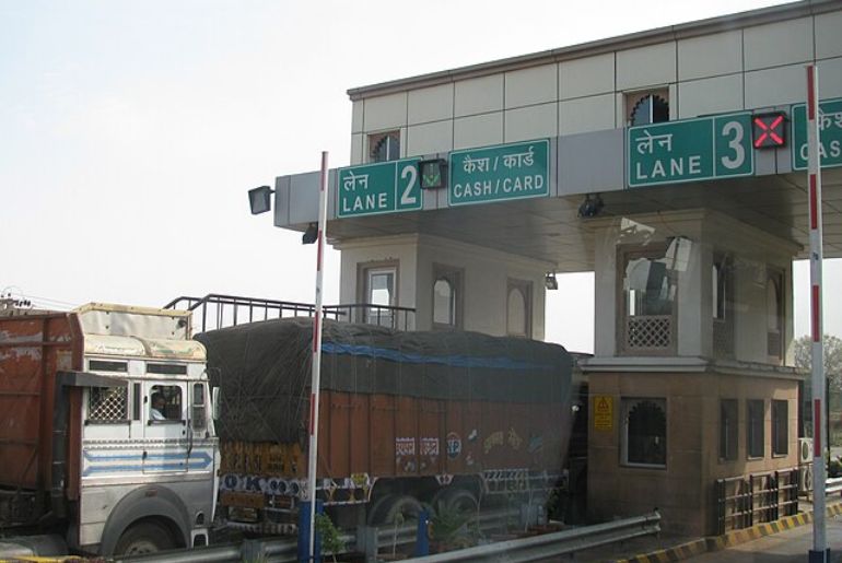 Toll Plaza, Greater Noida, Uttar Pradesh, Criminal Intimidation