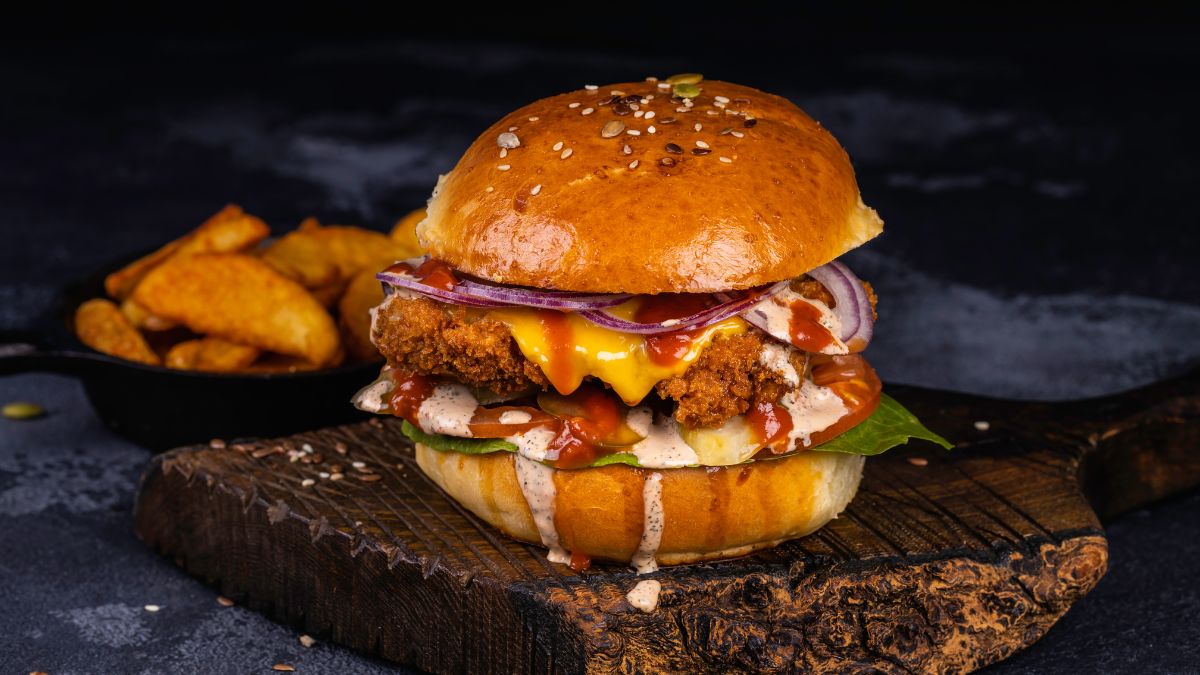 Free Burgers Are Waiting For You! Download This App If Your Are In Dubai & Get It Free This Week