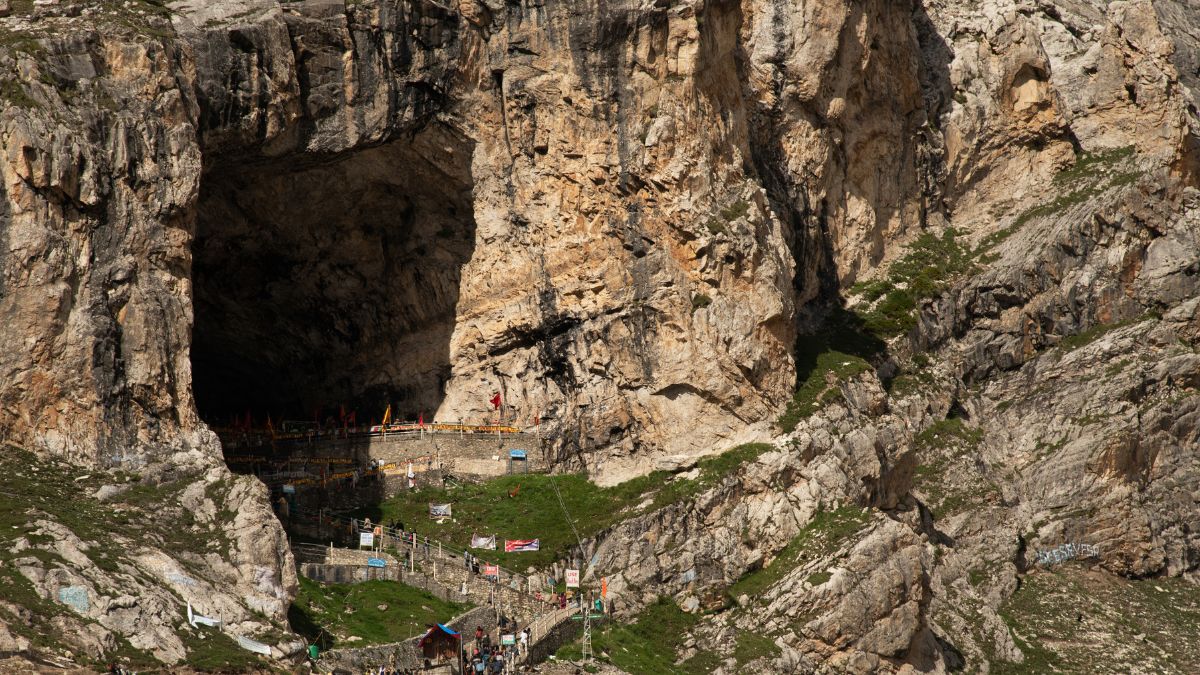 6,648 Pilgrims Leave For Amarnath Yatra From Base Camp In Jammu; 15th Batch Since July 1