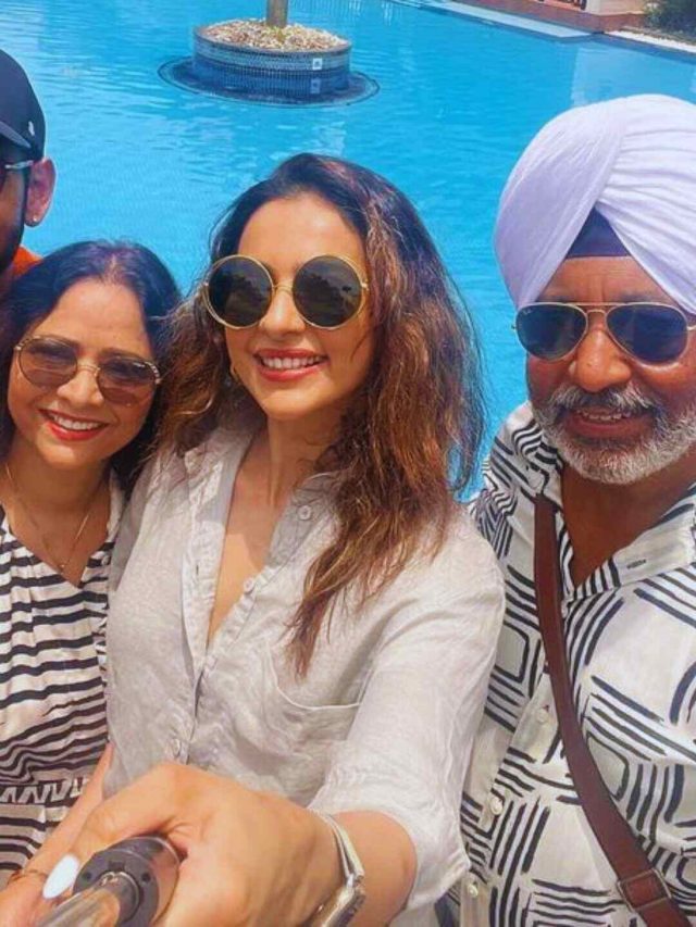 Rakul Preet fam