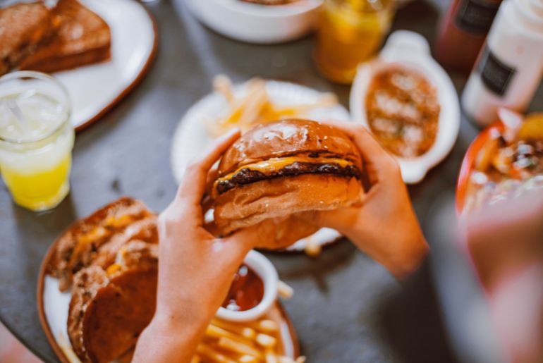 One True Cheese burger, Burger King Thailand Has 20-Layered Cheese Slice Burger And We Stan It