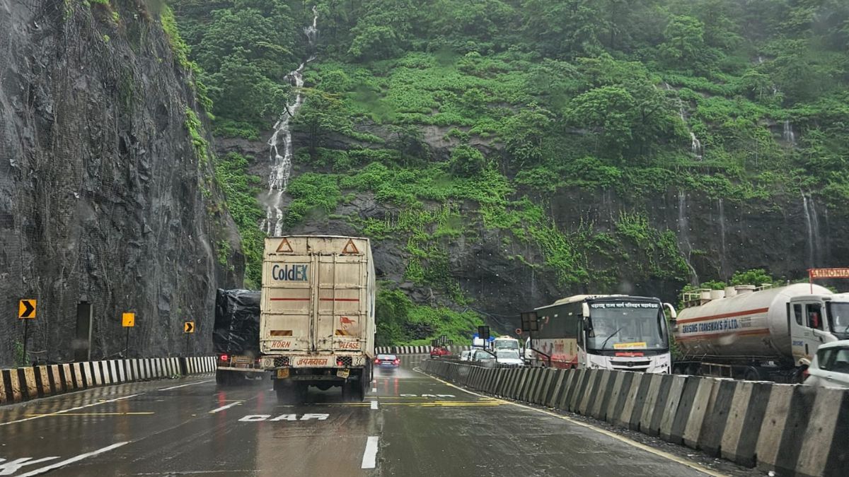 Mumbai-Pune Expressway Hit With Landslide, Expect Jams; Plan Your Weekend Ventures With Caution