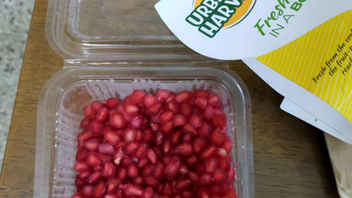Man Orders Pomegranate Online Only To Find It Tasting Like Nail Polish! Like What Just Happened? 