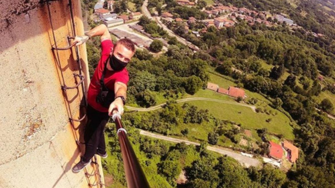 French Daredevil Known For Climbing Highest Skyscrapers Falls Off 68th ...