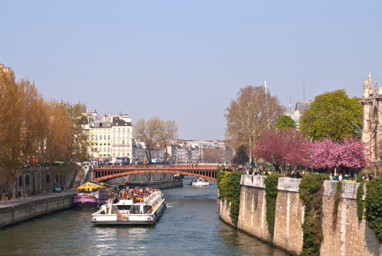 Paris, seine river, murky river in paris, olympics 2024