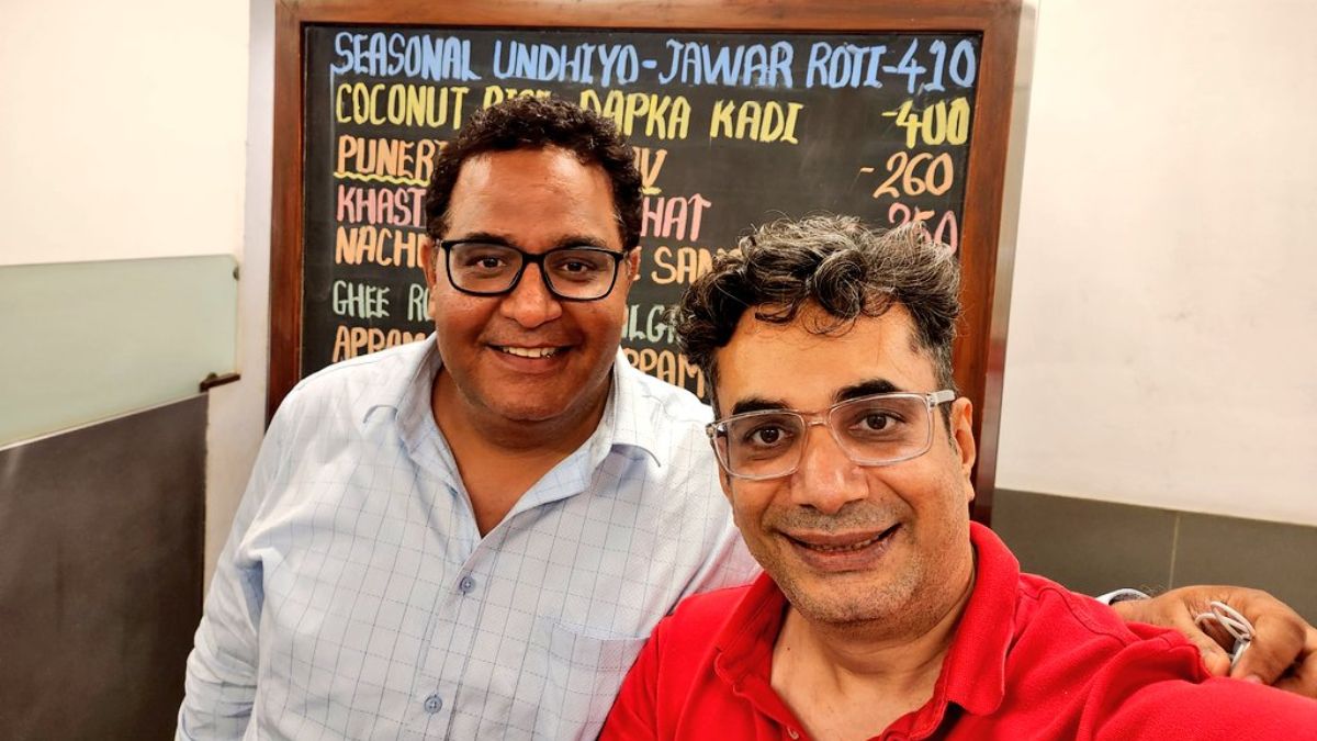 Paytm Founder Vijay Shekhar Sharma Relishes Handvo, Filter Coffee & Enjoys Mumbai Rains