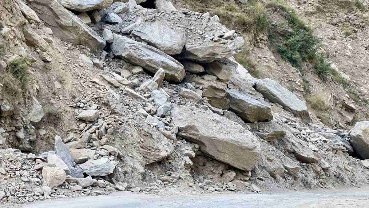 Jammu-Srinagar National Highway Blocked Due To Landslide At Ramban; Amarnath Yatra Suspended