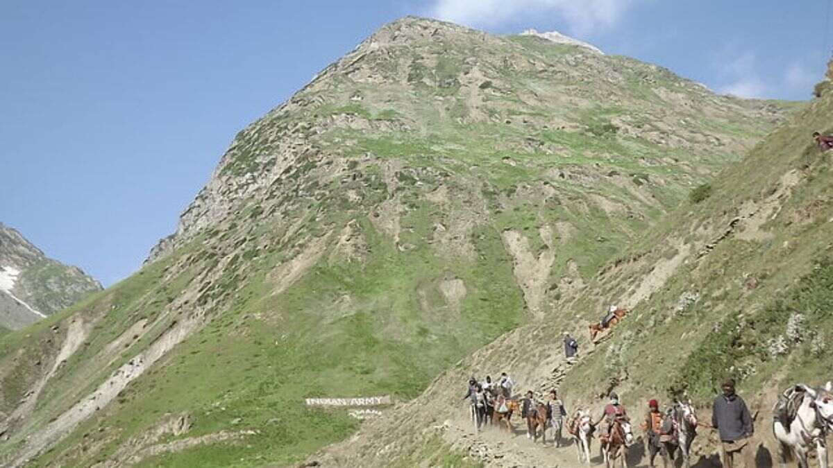 Not Just Amarnath Yatra, Jammu & Kashmir To Boost Religious Tourism With 75 New Destinations