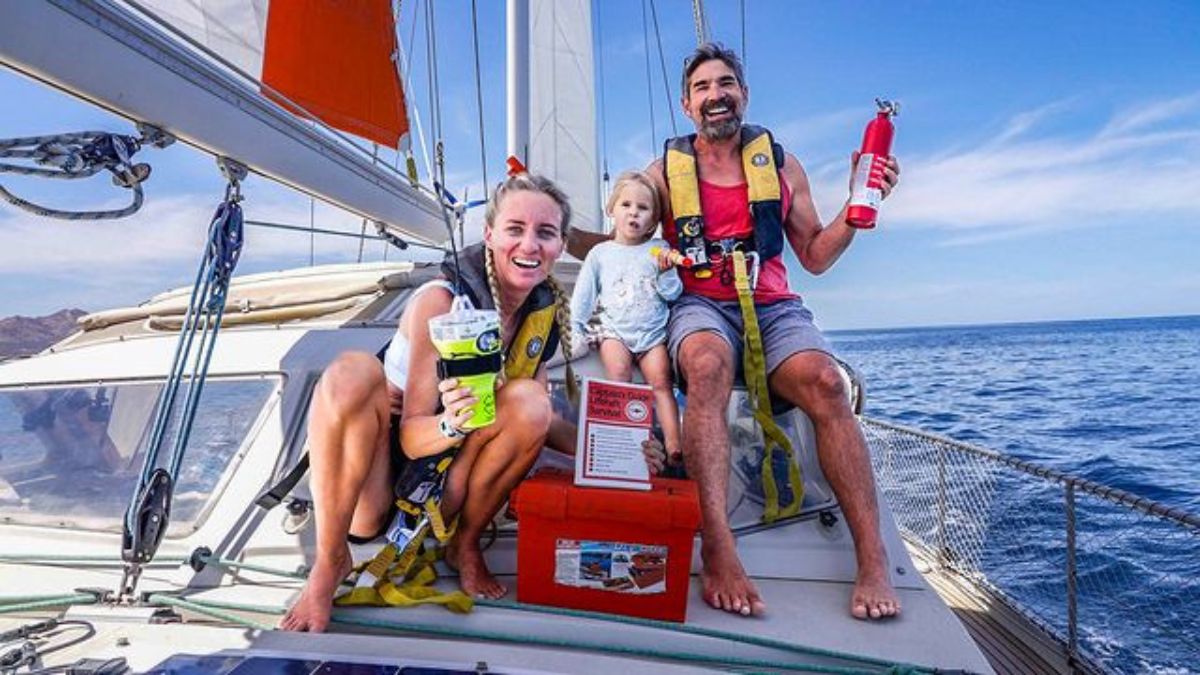 This Techie Quit His Corporate Job & Has Been Living On Boat With Wife & Son For 14 Years