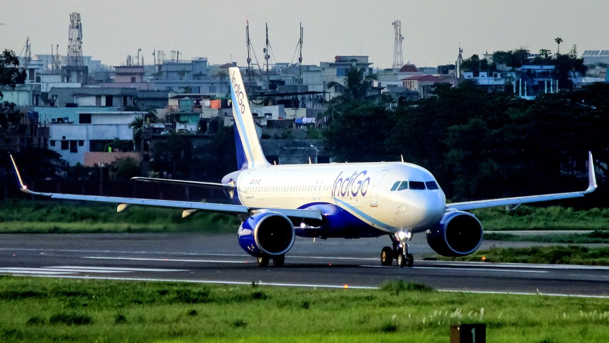 Kolkata-Bound IndiGo Flight’s 5-Hr Delay Led To Passengers Hurling Abuses, Tossing Objects At BLR Airport