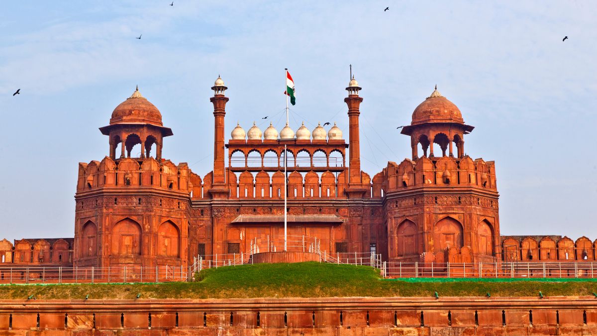 Delhi’s Red Fort Closed For Visitors Ahead Of Independence Day! Details Inside.