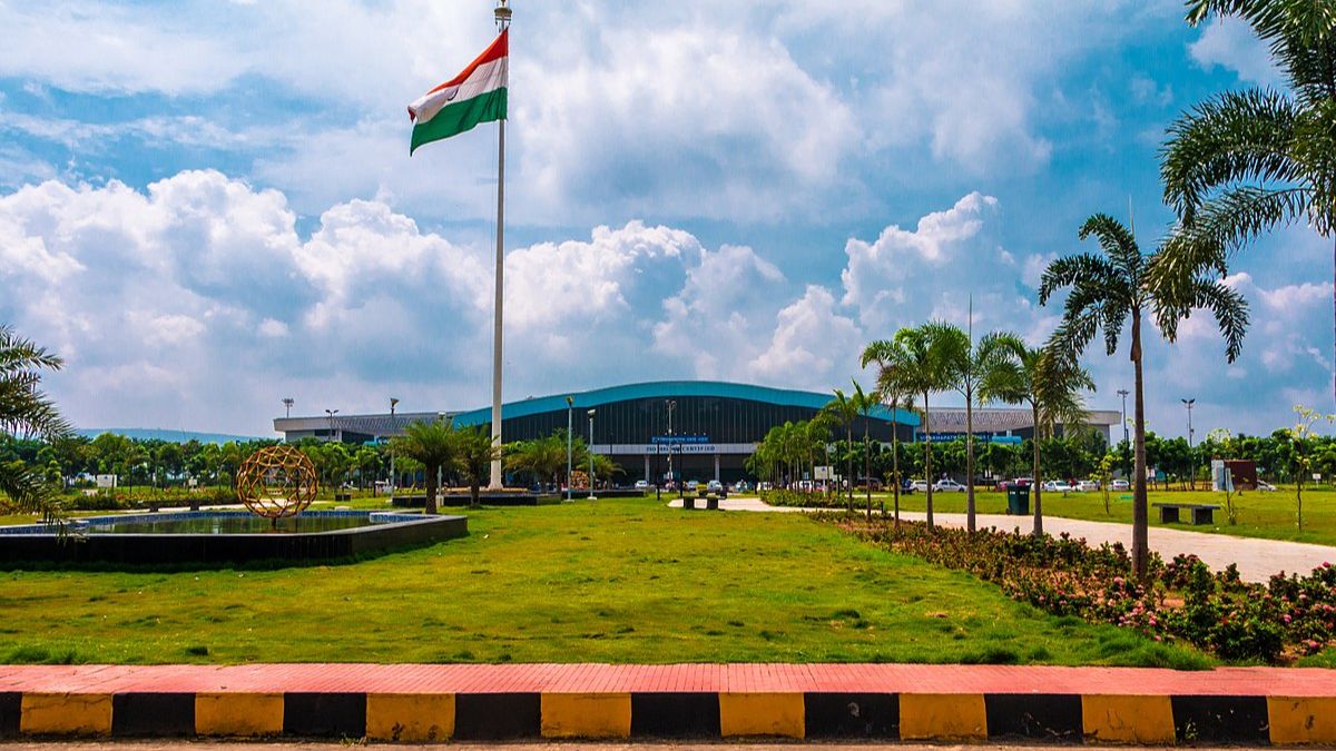 Vizag Airport’s Main Runway Will Be Closed For Flight Operation For 5 Months! Details Inside.