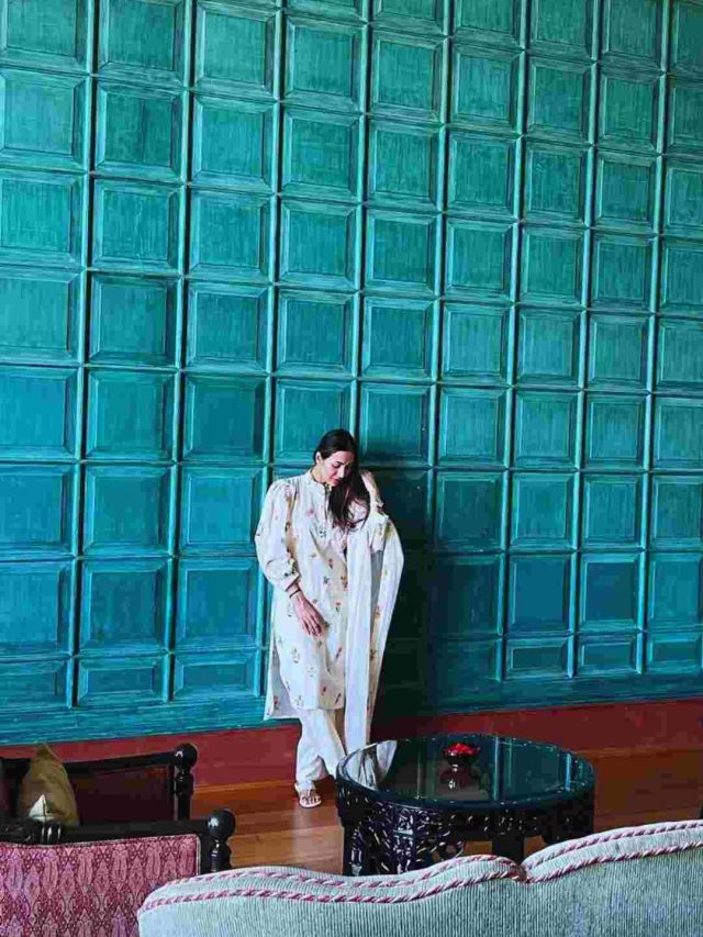 cropped-Malaika-in-The-Oberoi-Amarvilas-9.jpg