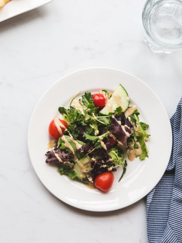 Salad Guide: 6 Components To Make The Perfect Salad Each Time!