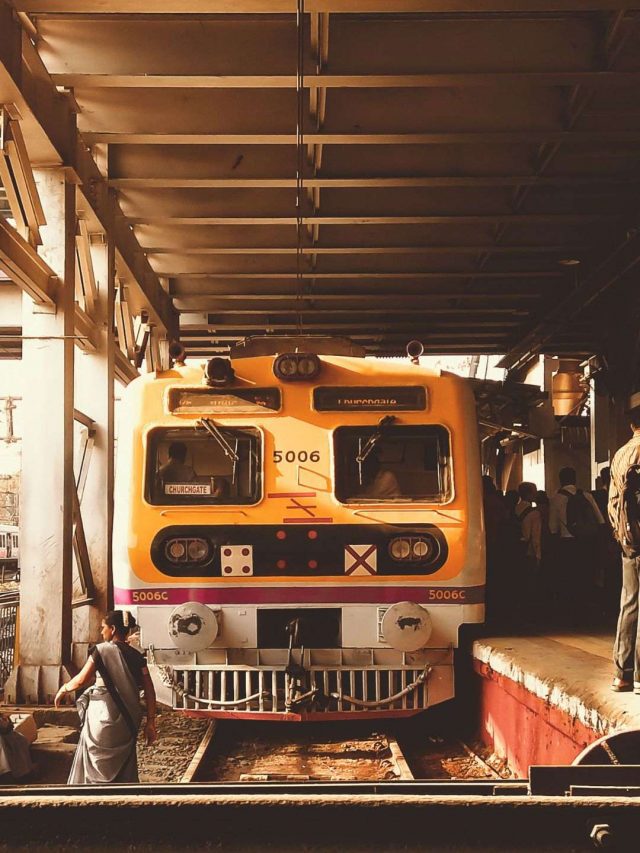 mumbai local train 1_11zon