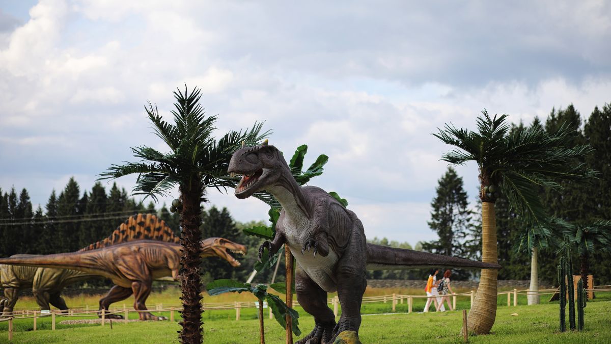 Telangana Is Now Home To India’s First Dinosaur Theme Park With Realistic, Moving Dinosaurs 