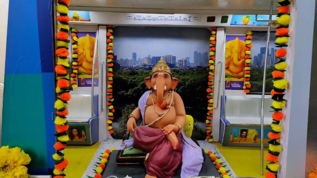 Mumbaikars, This Eco-Friendly Ghatkopar Metro-Themed Ganpati Looks Absolutely Amazing! Pics Inside