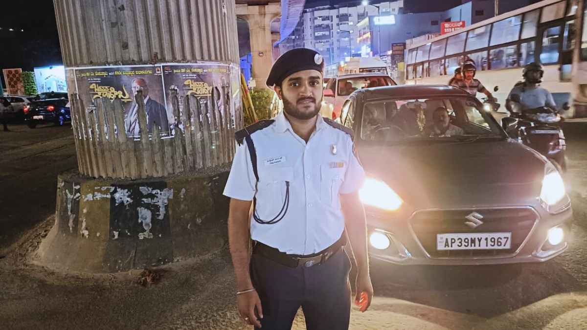 With Population Of Over 1 Crore, Bengaluru Needs More Traffic Volunteers; Currently It Has 900 