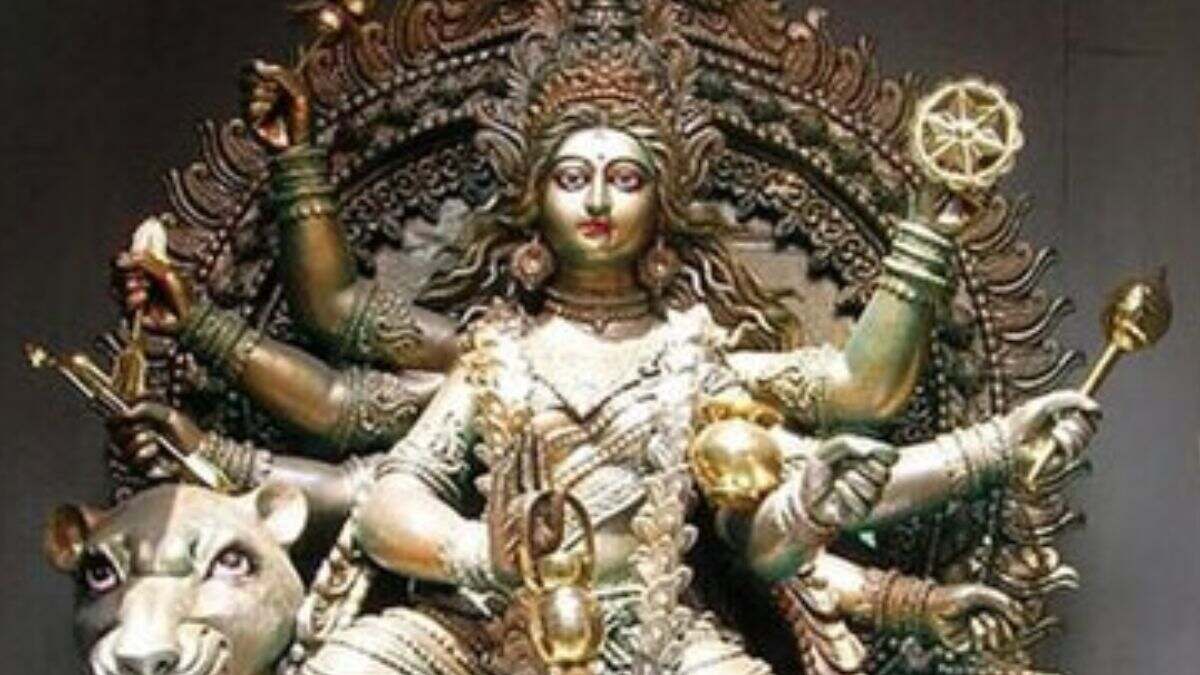 After 22 Years, Maa Navdurga Murti Is Getting Sculpted At UP’s Gorakhpur Railway Station