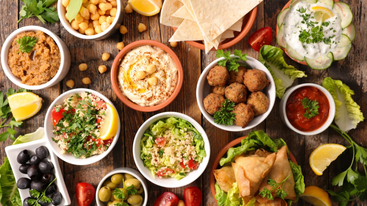 Recipe: What Is Mezze Platter? Here’s How To Make Vegetarian Platter At Home!