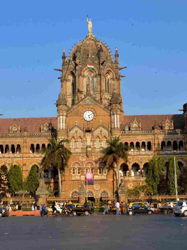 The_Chhatrapati_Shivaji_Terminus_(CST)_11zon