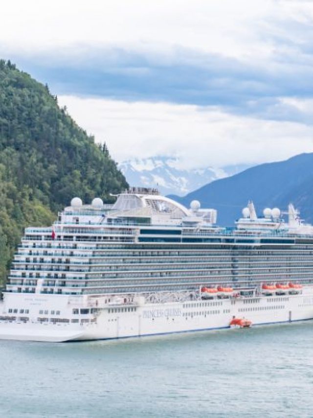 NYE 2023: 7 Cruises In UAE To Celebrate The Festive Season