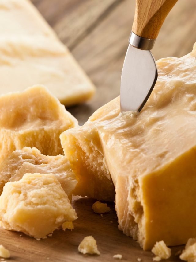 5 Things That Make Parmesan Cheese Qualify As Parmigiano Reggiano