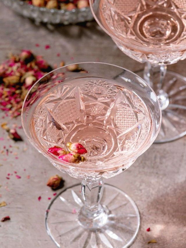 8 Best Pink Champagne Brands To Serve At Your Next Party