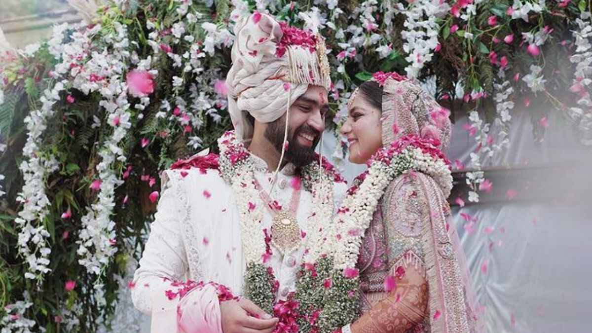 Neha Bagga Marries Resty Kambo Against Shimla’s Picture-Perfect Backdrop. Pics Look So Dreamy!