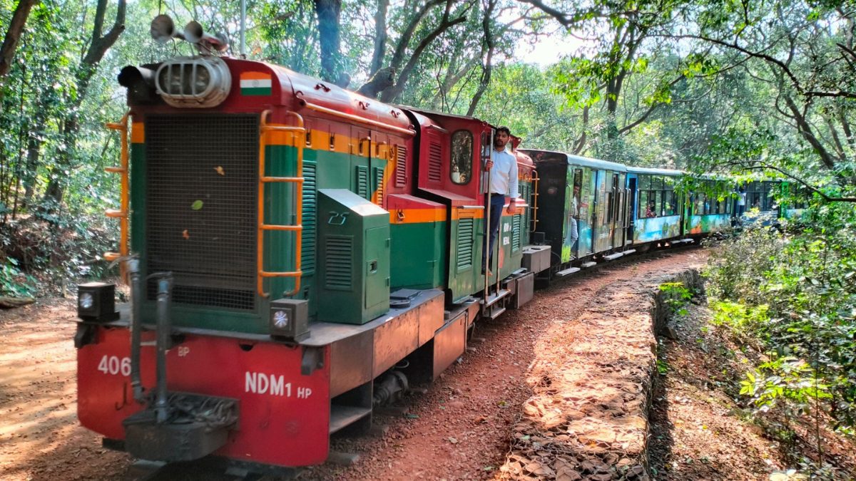 All You Need to Know About Neral-Matheran Toy Train Timings, Coach Composition, & More!