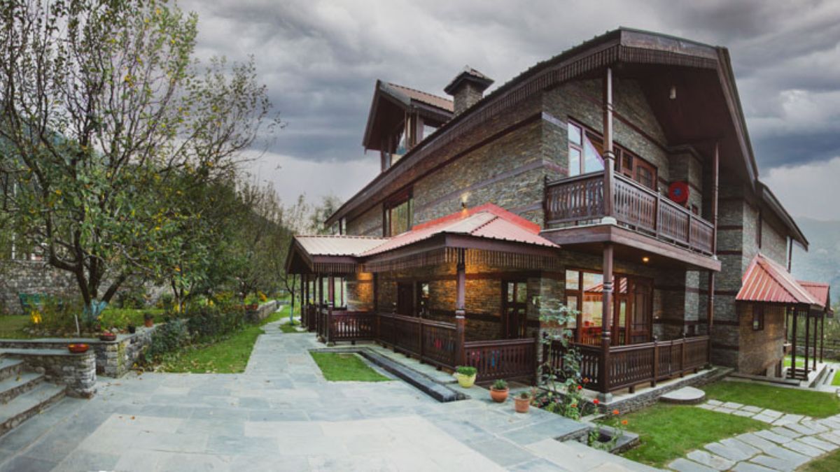Built In Kath Kuni Style, Boutique Resort 20 Mins Away From Manali Is Perfect Himalayan Vacay Spot