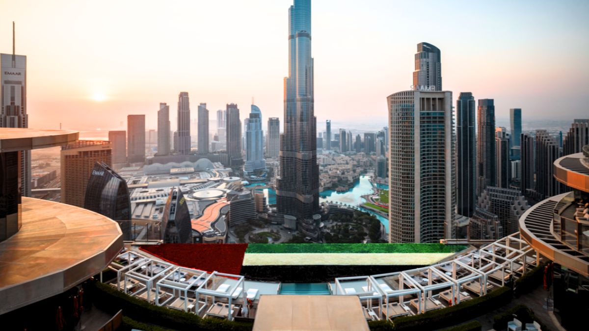 52nd National Day: Address Sky View’s Infinity Pool To Transform Into UAE Flag With Flower Petals