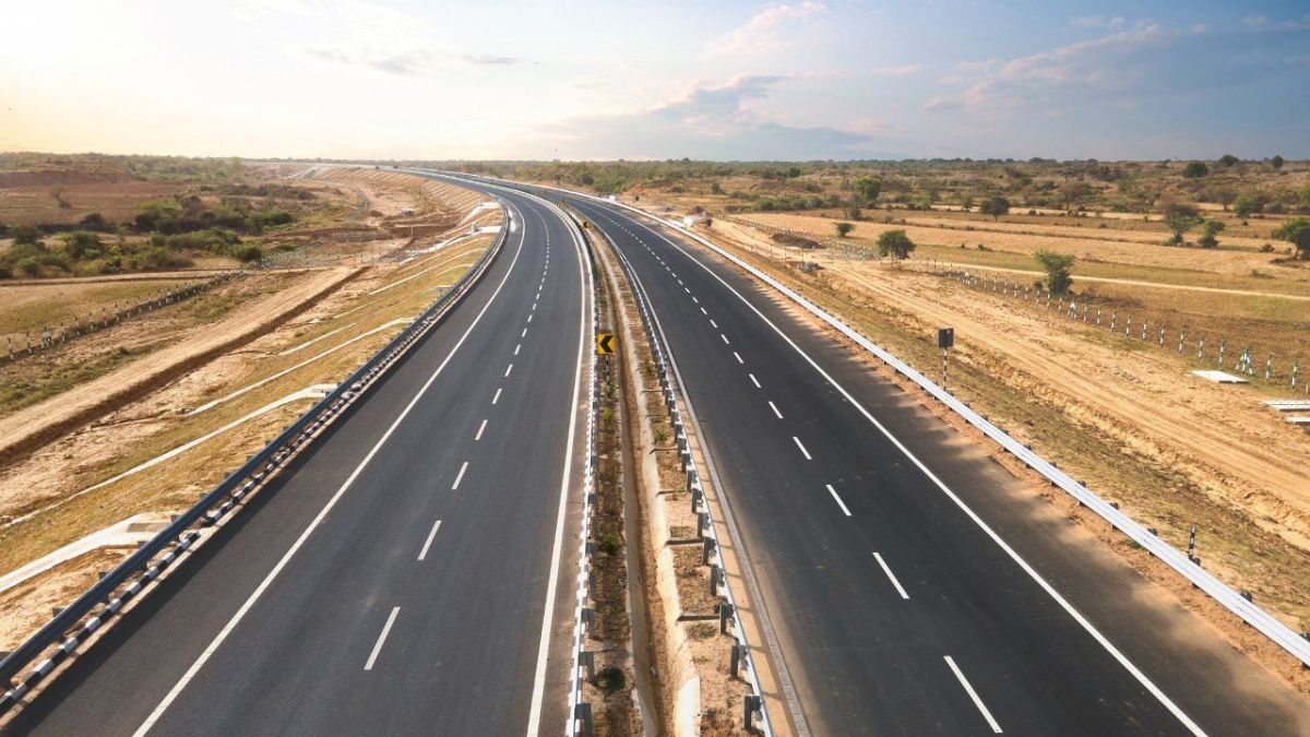 bundelkhand expressway solar-powered