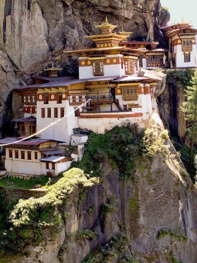 bhutan festivals 1_11zon