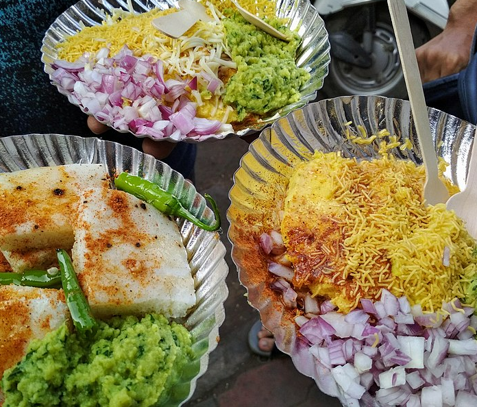 Qamoqxonada yashirin kamera porno video