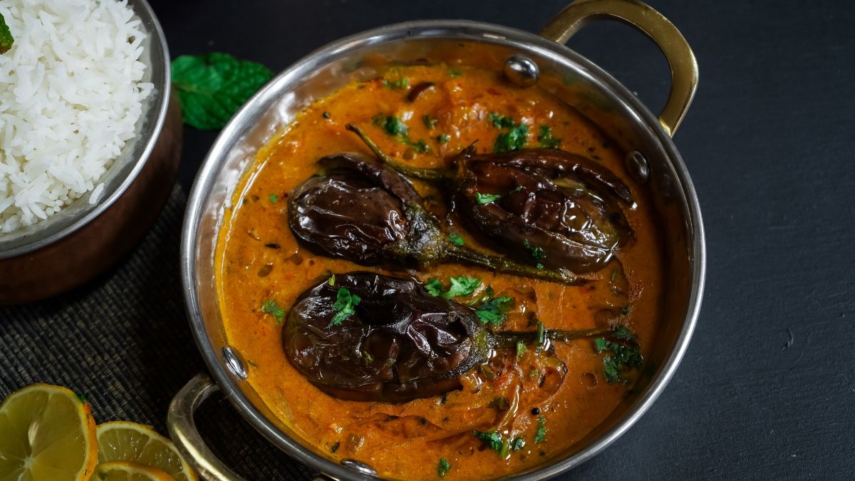 From Bagara Baingan To Ashrafi, 8 Local Dishes You Can Relish In Hyderabad