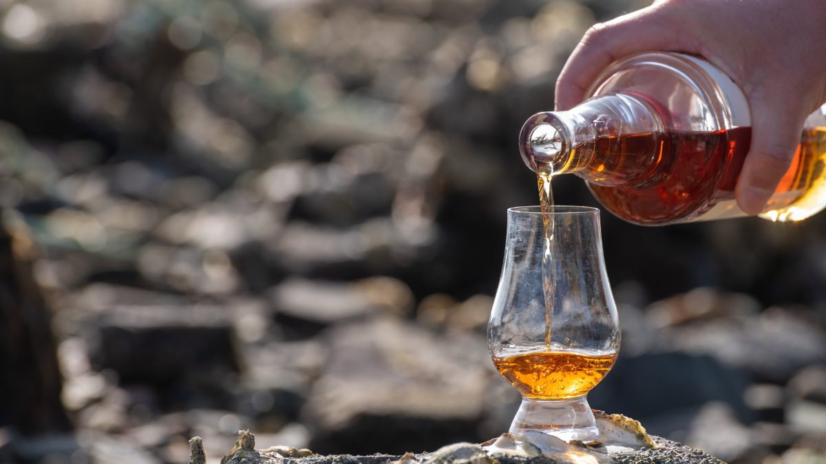 Can Whisky Be Non-Alcoholic? Take A Journey Through The World Of ‘No-Booze’ Booze