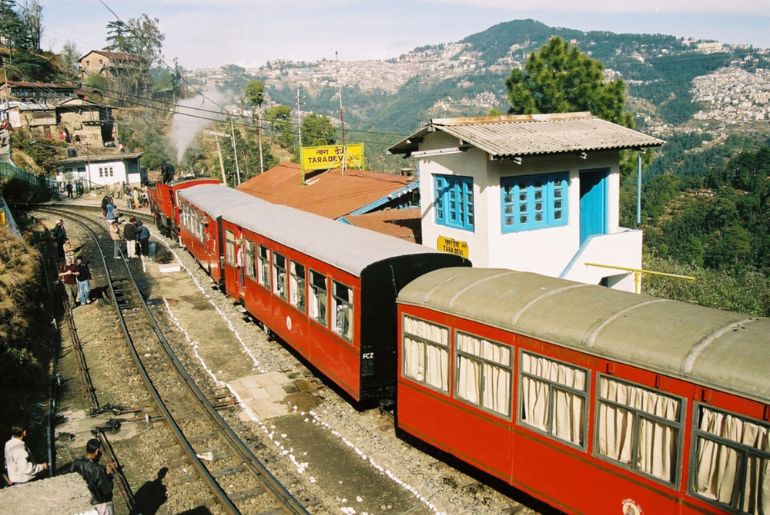 kalka-shimla toy train