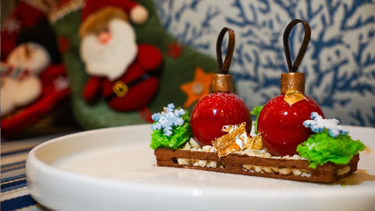Make This Realistic Christmas Bauble Dessert At Home; Recipe Inside